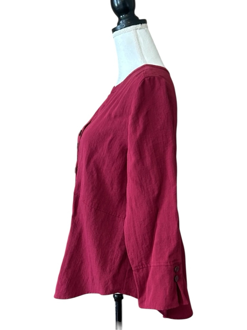 Habitat Button Down Long Sleeve Shirt Women’s SZ Medium in Burgundy‎ - Picture 2 of 6